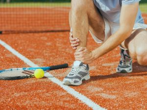 How to avoid tennis injuries