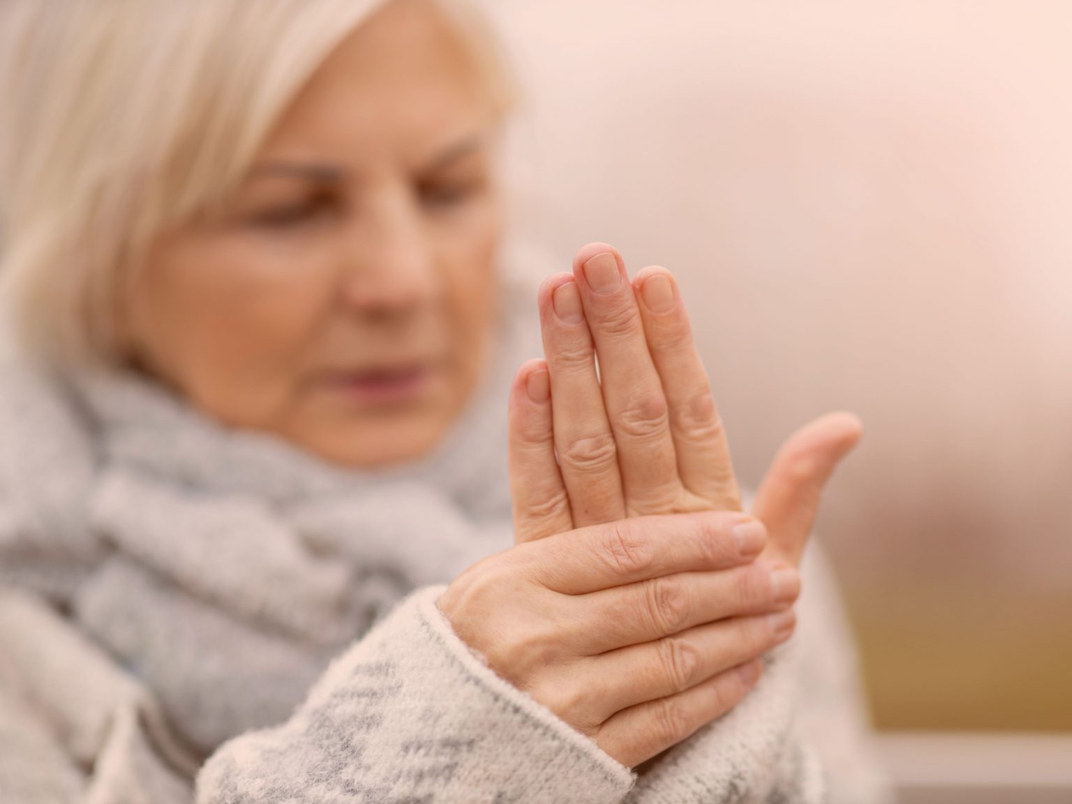 arthritis pain, causes and treatment Perea Clinic